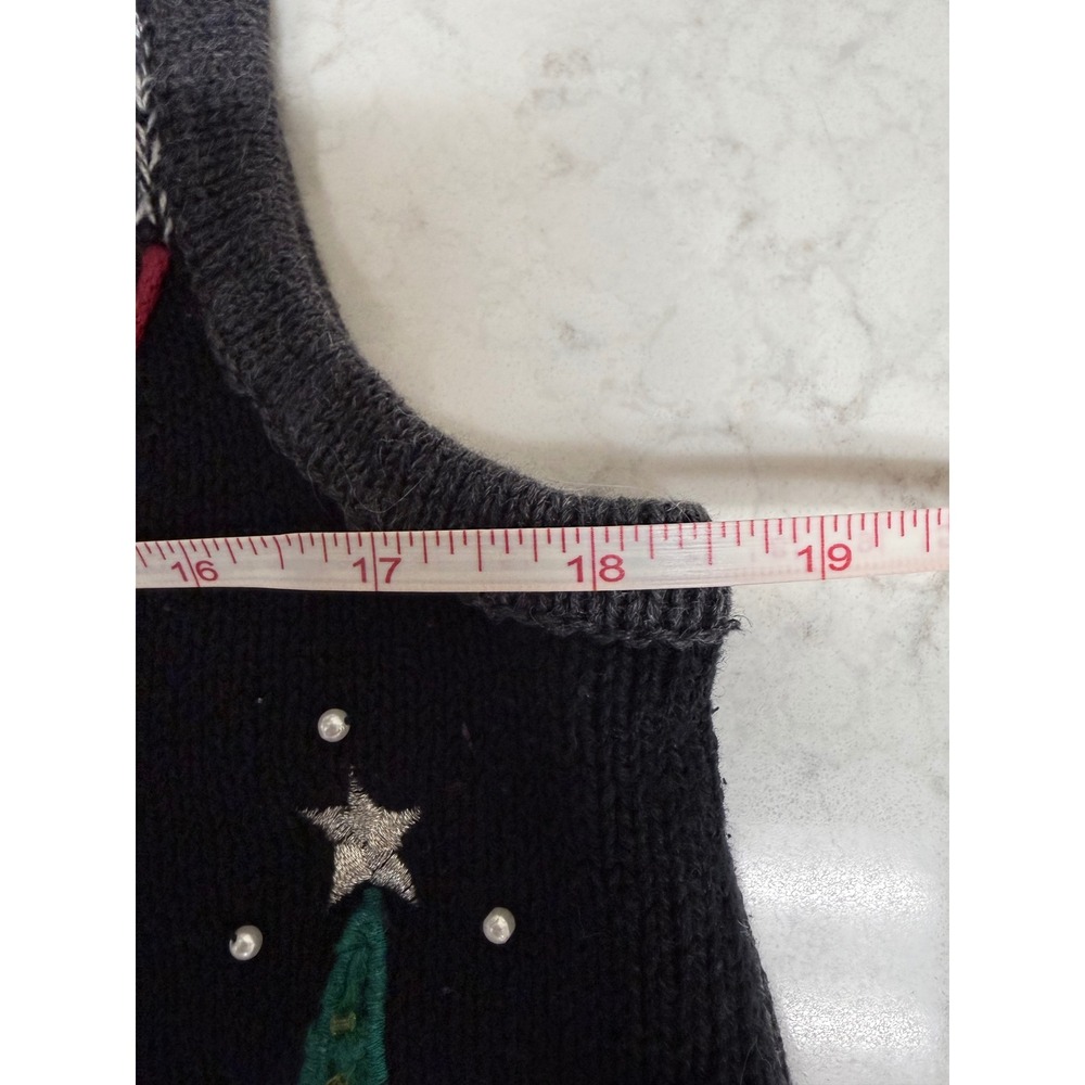 Studio Ho Ho Ho Ugly Christmas Vest Womens M Christmas Trees‎ Buttons V-Neck - Picture 6 of 7